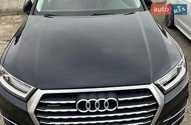Внедорожник / Кроссовер Audi Q7 2017 в Владимире