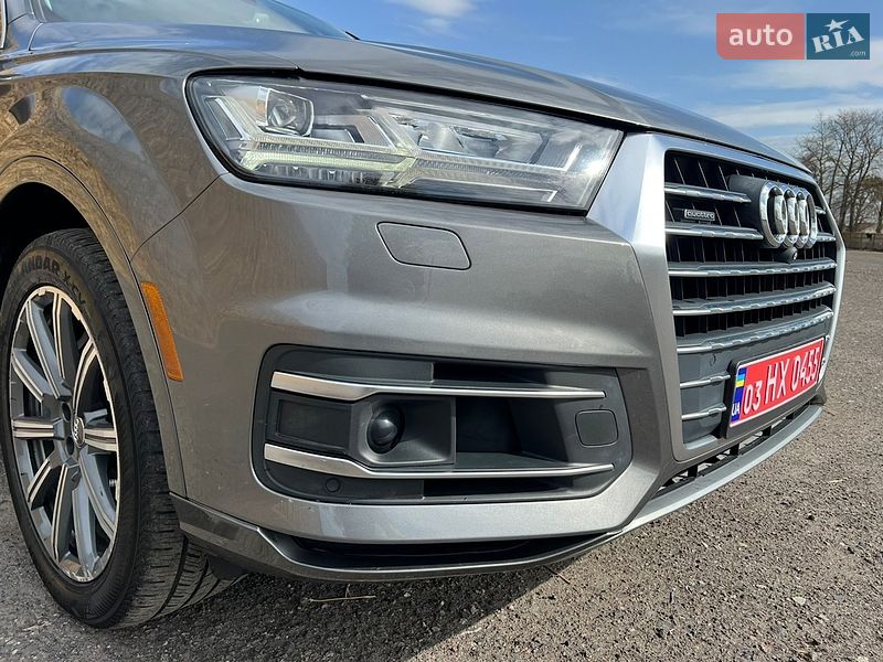 Позашляховик / Кросовер Audi Q7 2017 в Ковелі