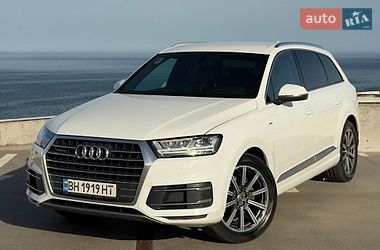 Позашляховик / Кросовер Audi Q7 2017 в Одесі
