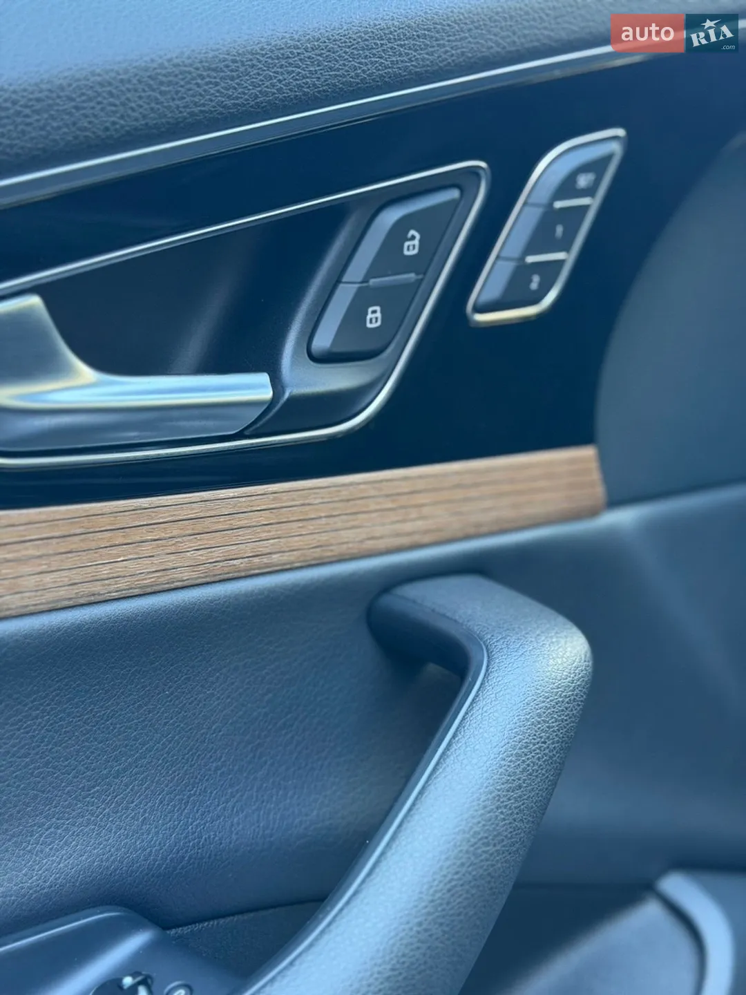 2016 Audi Q7 - мініатюра 23