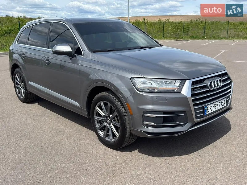 Audi Q7 2016 VIN WA1LAAF70HD037682 фото оголошення 3 з 72