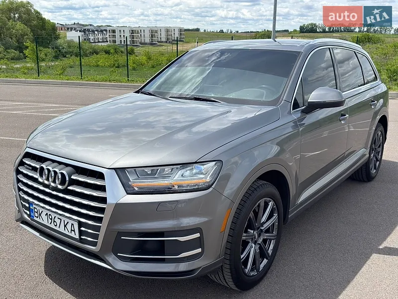 Audi Q7 2016 VIN WA1LAAF70HD037682 фото оголошення 31 з 72