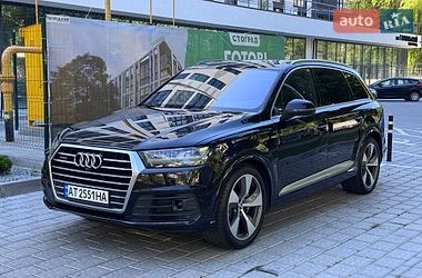 Позашляховик / Кросовер Audi Q7 2017 в Рівному