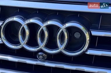 Позашляховик / Кросовер Audi Q7 2017 в Рівному