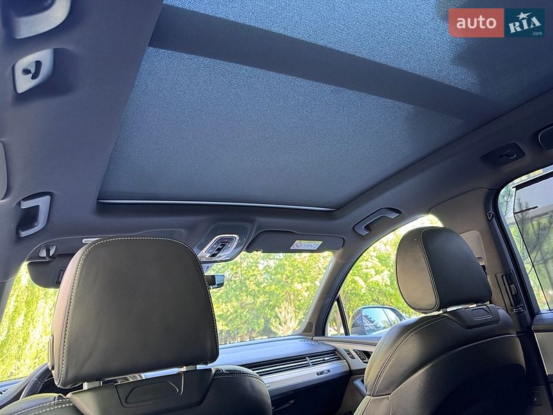 Позашляховик / Кросовер Audi Q7 2017 в Рівному