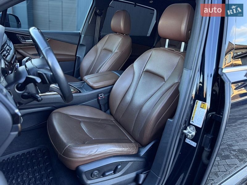 Позашляховик / Кросовер Audi Q7 2016 в Сарнах