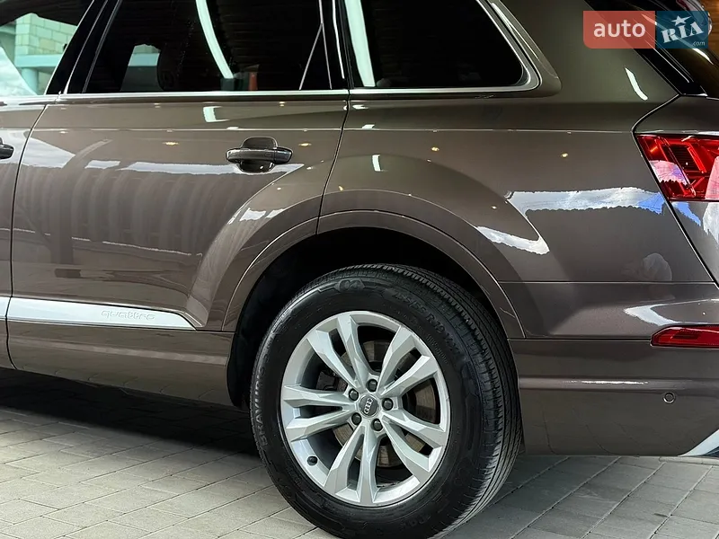 Audi Q7 2017 VIN WAUZZZ4M8JD029137 фото оголошення 4 з 58