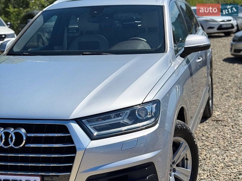 Внедорожник / Кроссовер Audi Q7 2017 в Стрые