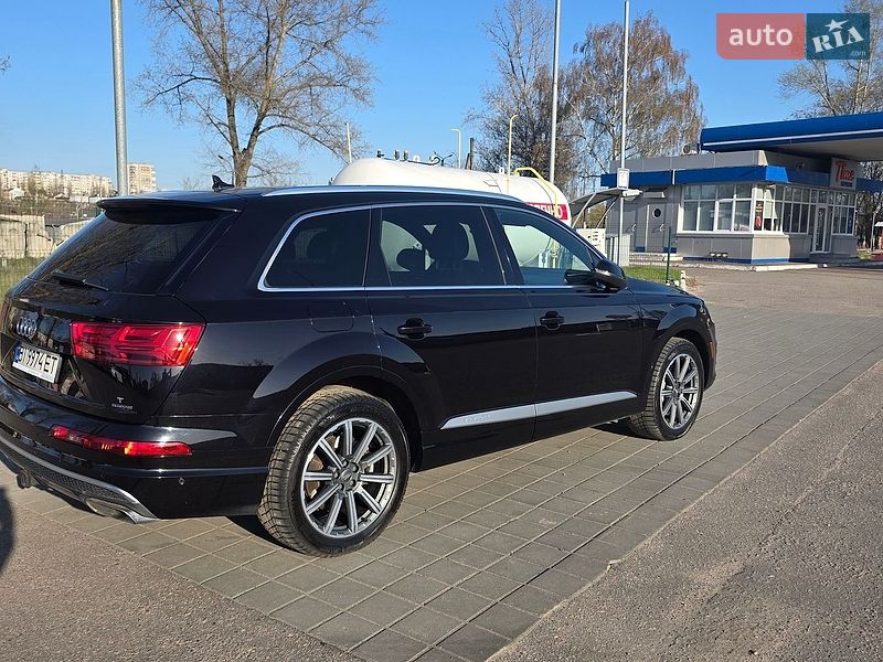 Внедорожник / Кроссовер Audi Q7 2017 в Кременчуге