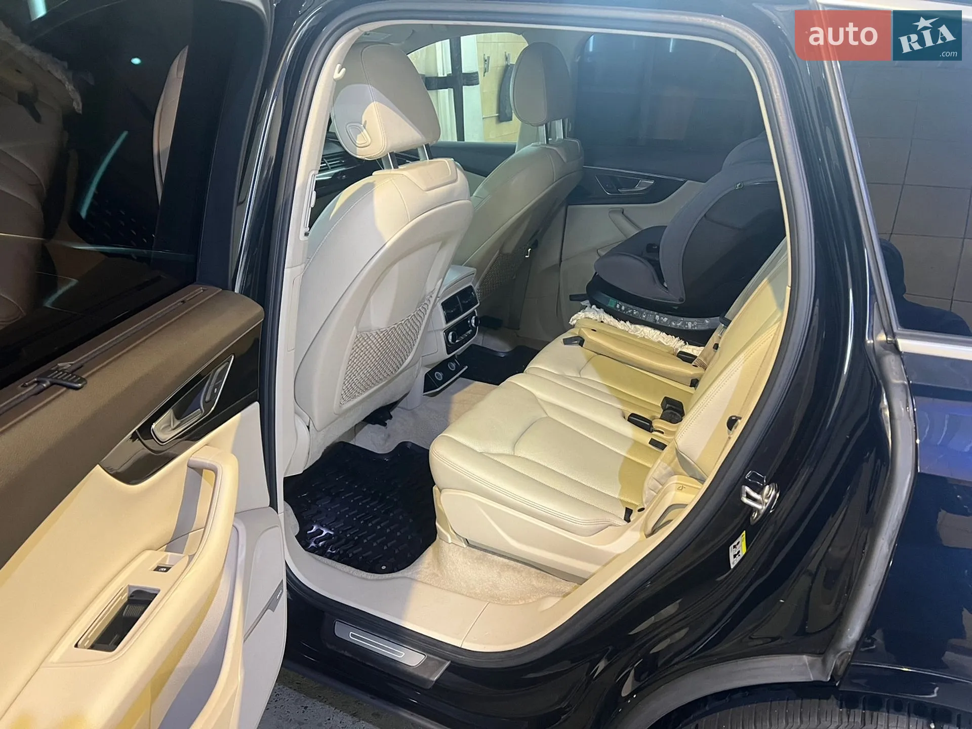 2017 Audi Q7 - мініатюра 11