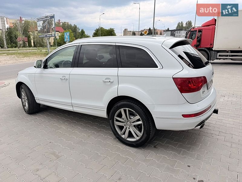 Позашляховик / Кросовер Audi Q7 2013 в Тернополі