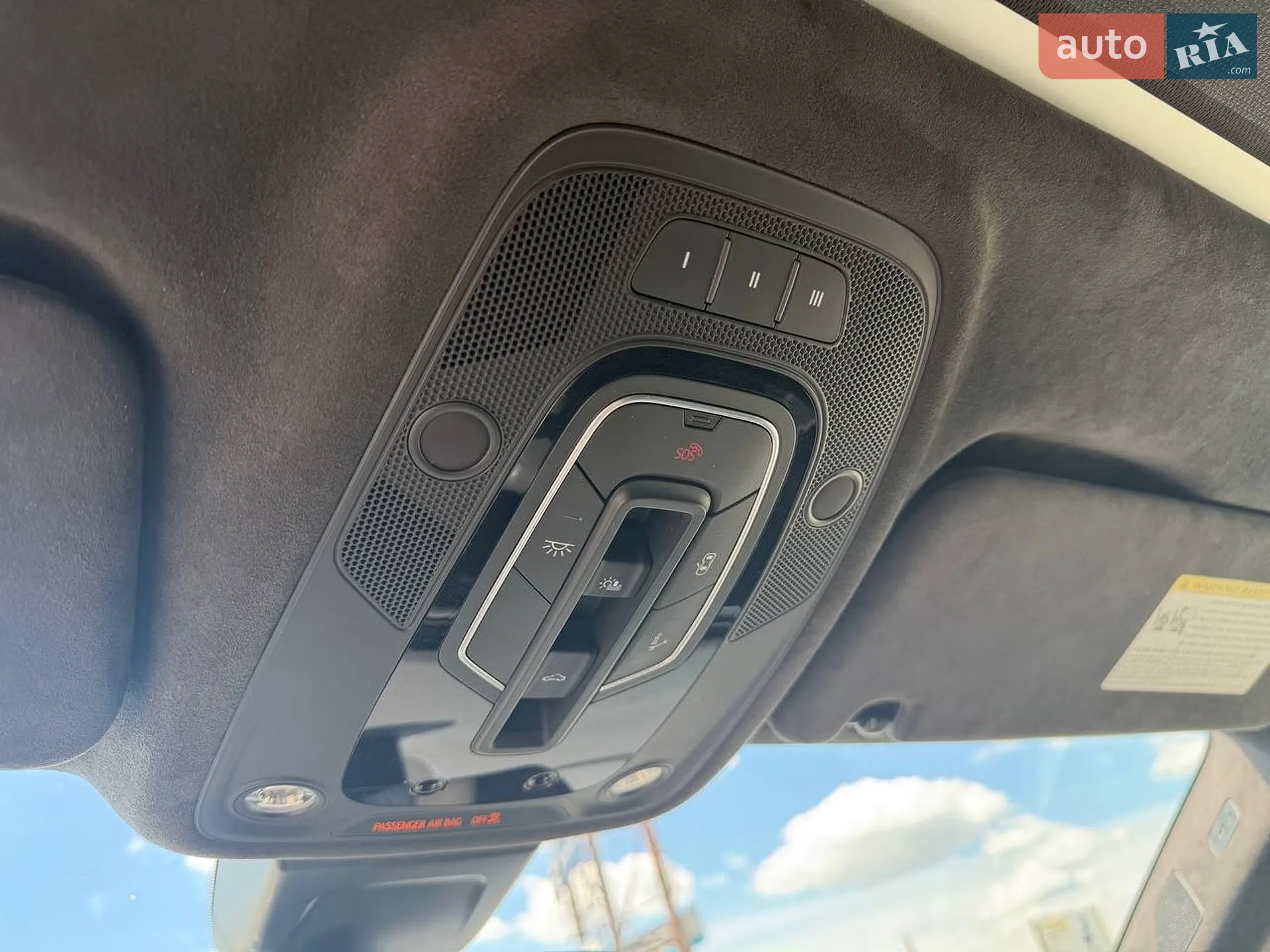 Audi Q7 2018 VIN WA1VAAF79JD033676 фото оголошення 21 з 32