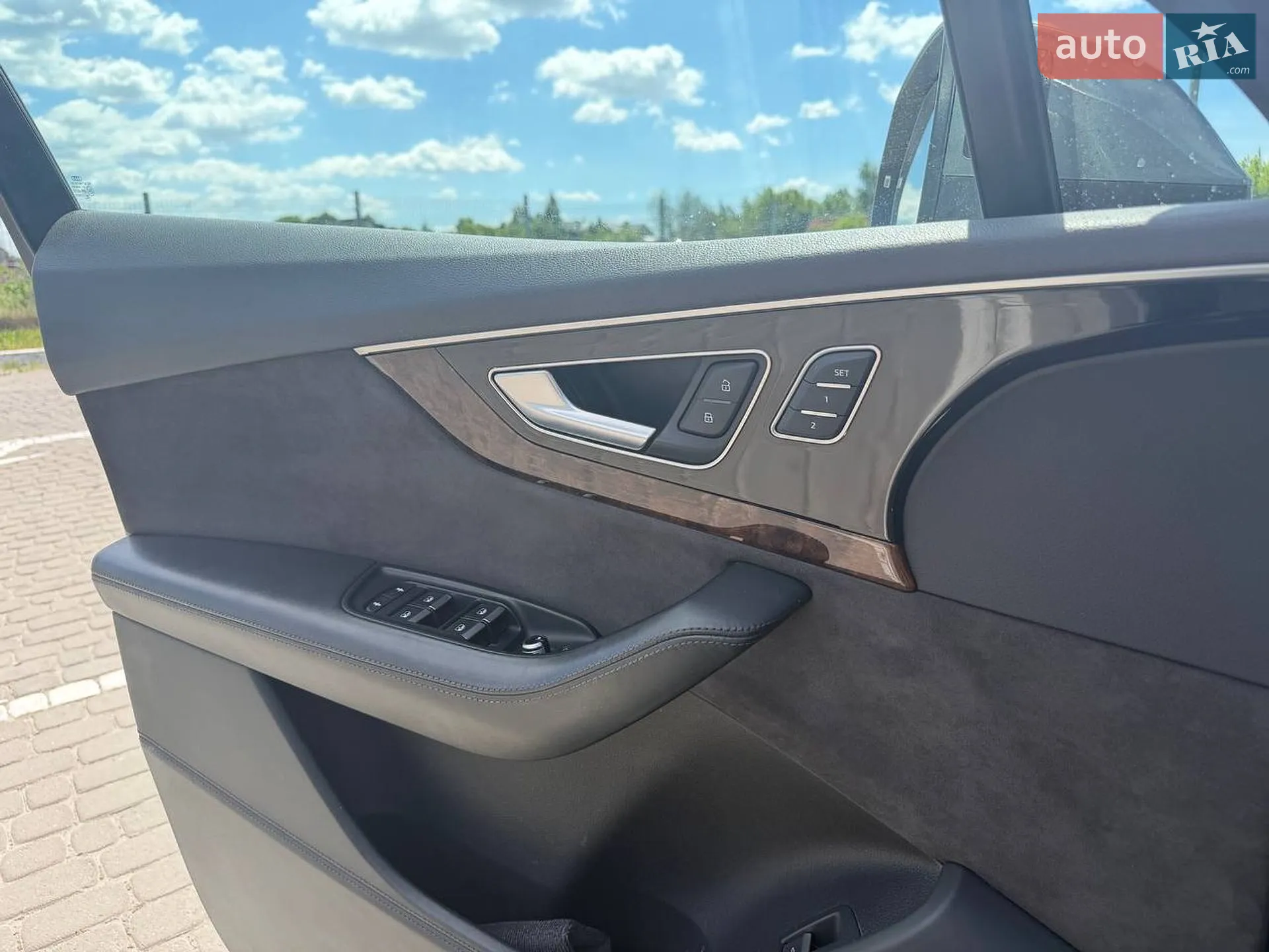 Audi Q7 2018 VIN WA1VAAF79JD033676 фото оголошення 31 з 32