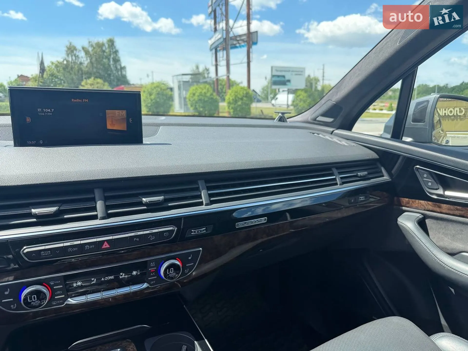 Audi Q7 2018 VIN WA1VAAF79JD033676 фото оголошення 26 з 32