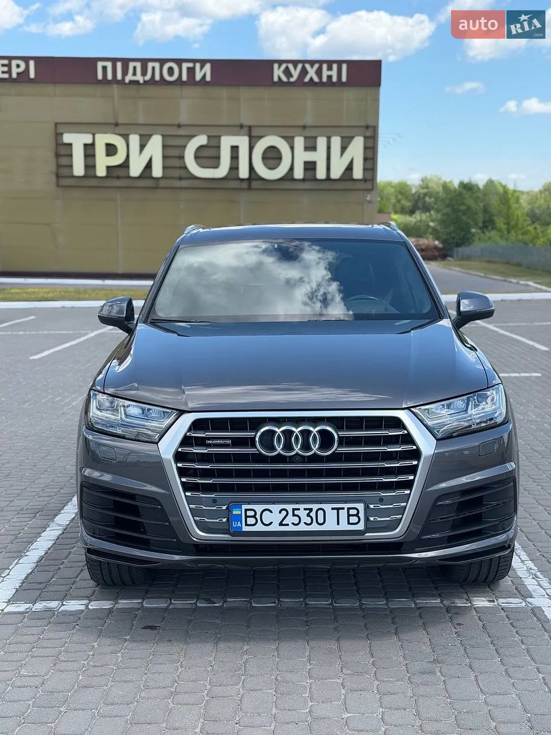 Audi Q7 2018 VIN WA1VAAF79JD033676 фото оголошення 2 з 32