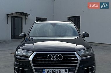 Внедорожник / Кроссовер Audi Q7 2016 в Луцке