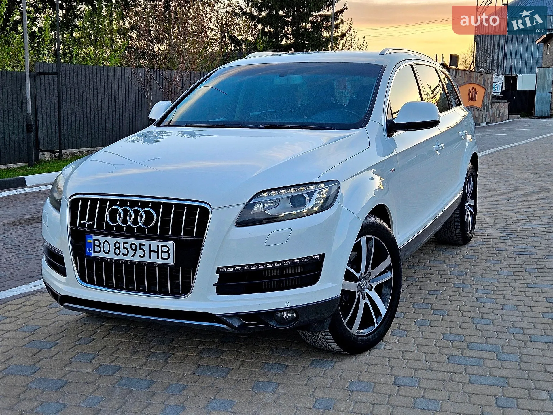 2011 Audi Q7 - мініатюра 2