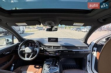 Внедорожник / Кроссовер Audi Q7 2017 в Киеве