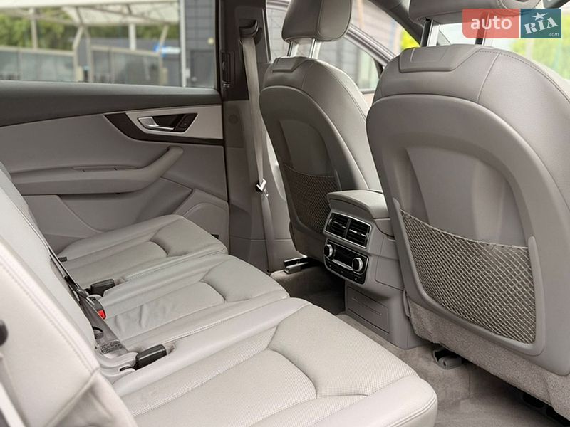 Позашляховик / Кросовер Audi Q7 2016 в Рівному фото 21 Позашляховик / Кросовер Audi Q7 2016 в Рівному