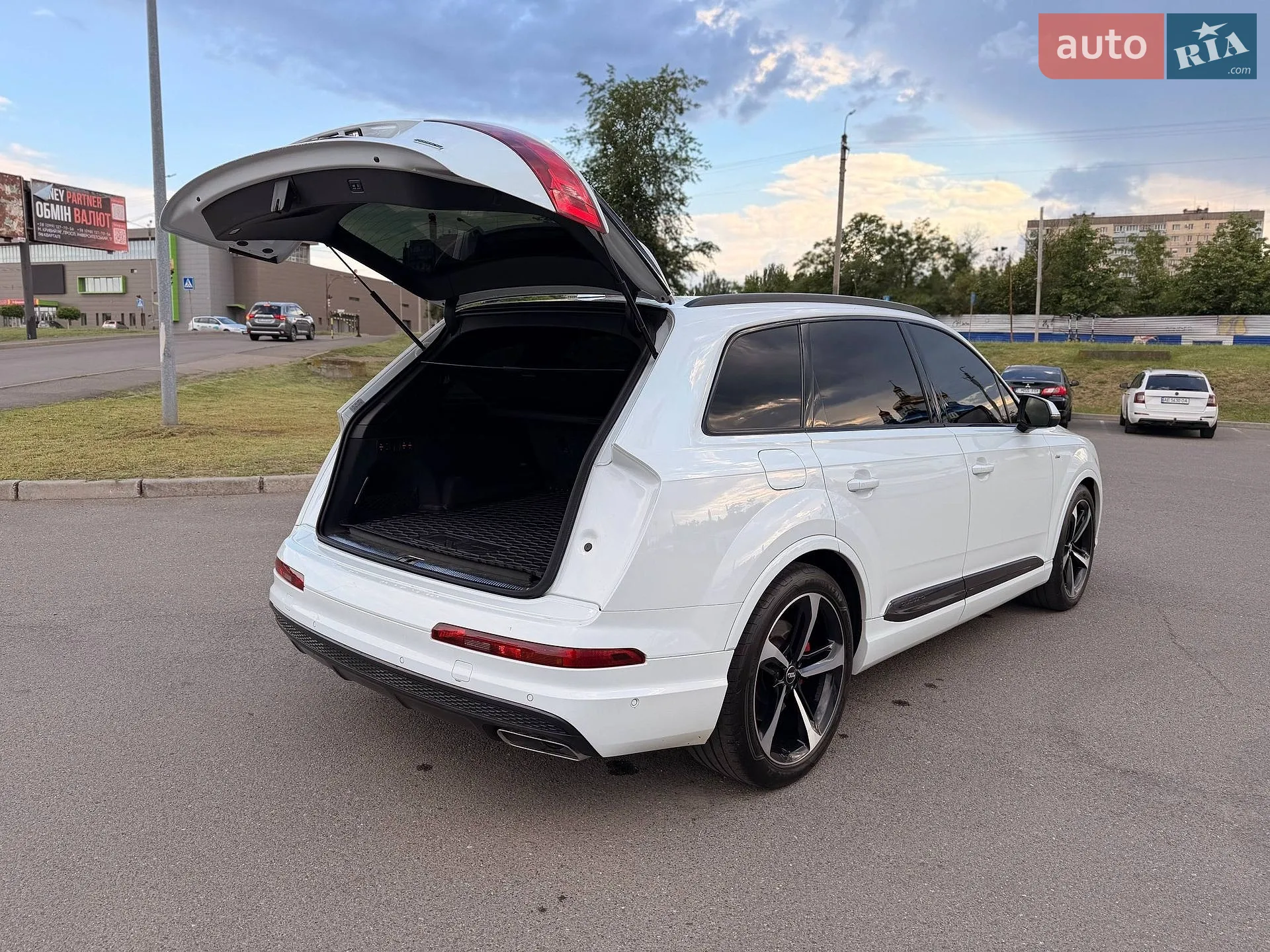 2016 Audi Q7 - мініатюра 38