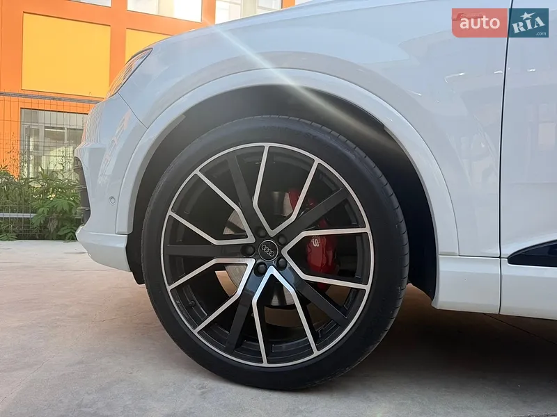 Audi Q7 2017 VIN WAUZZZ4MXJD018401 фото оголошення 26 з 64