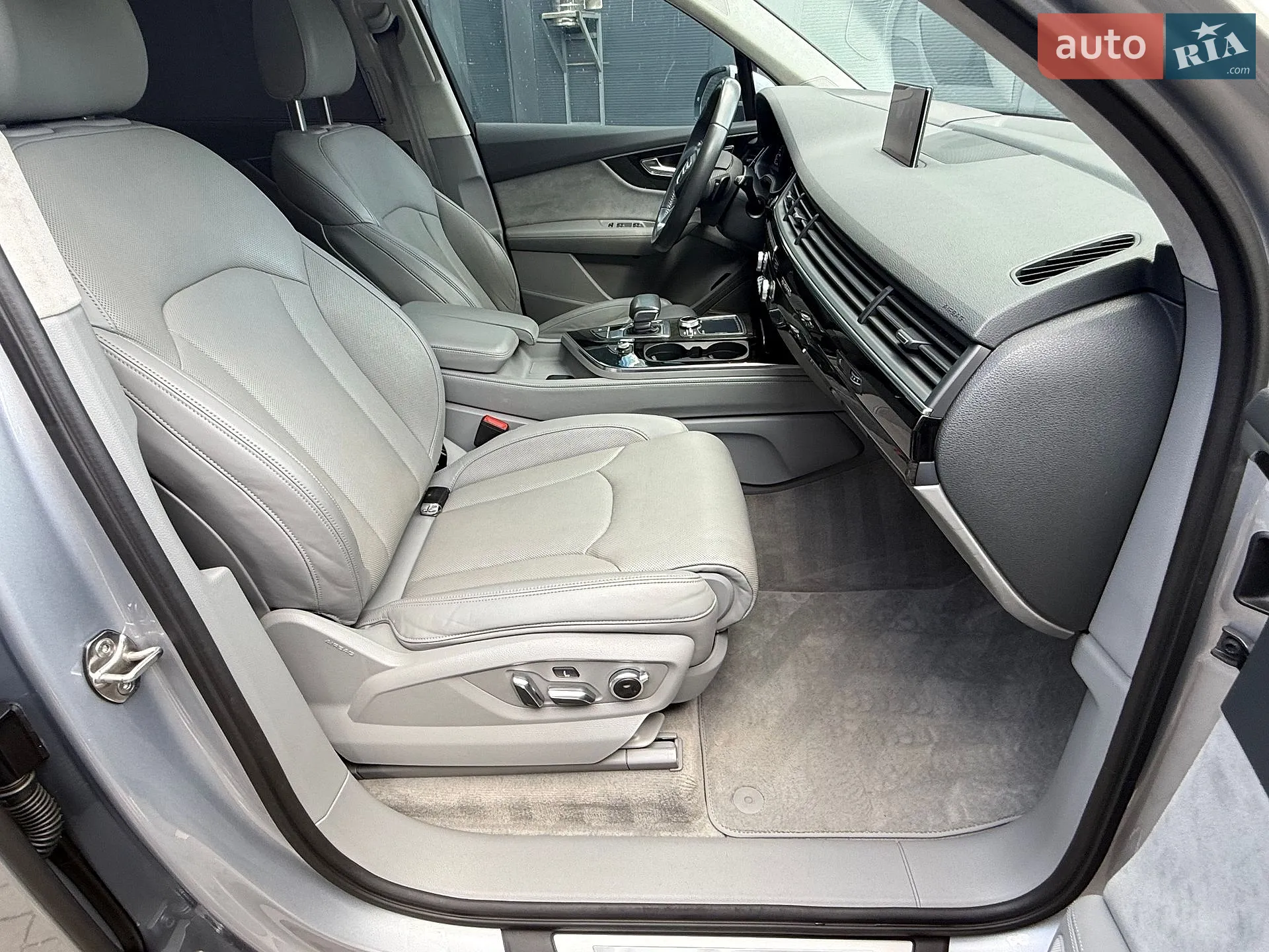2017 Audi Q7 - мініатюра 39