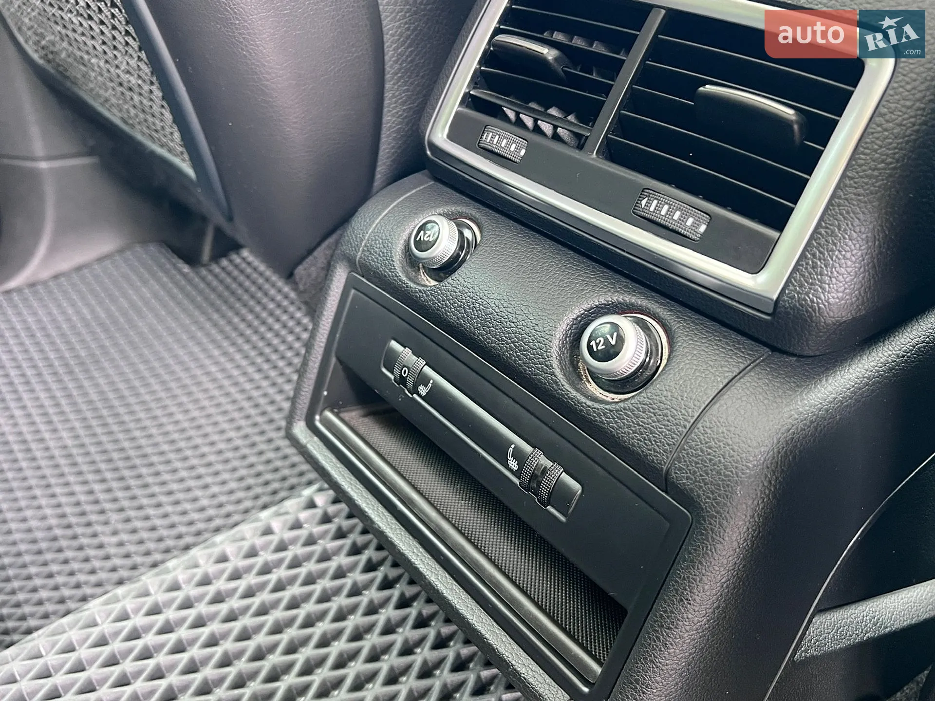 2010 Audi Q7 - мініатюра 27