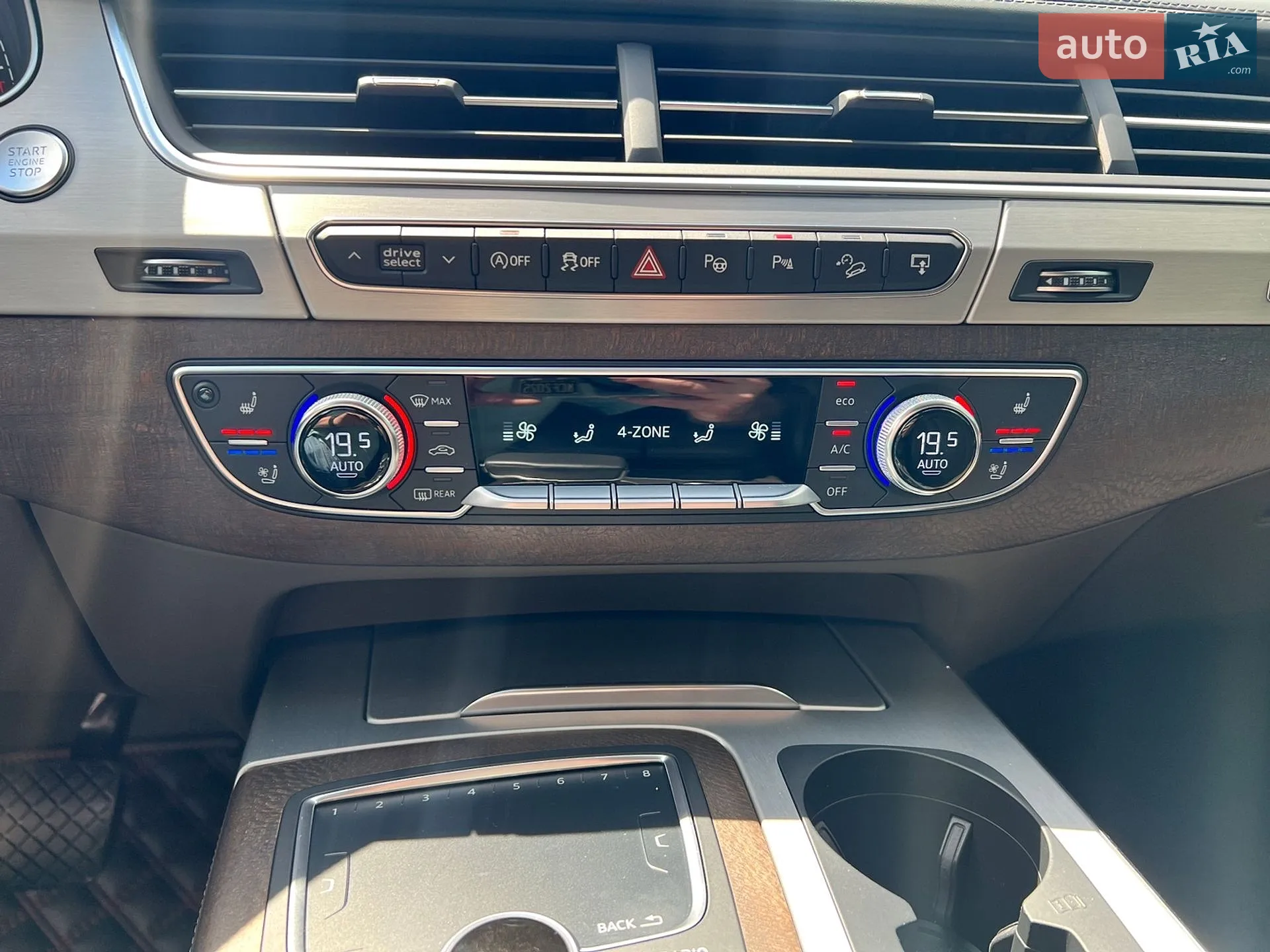 2016 Audi Q7 - мініатюра 31