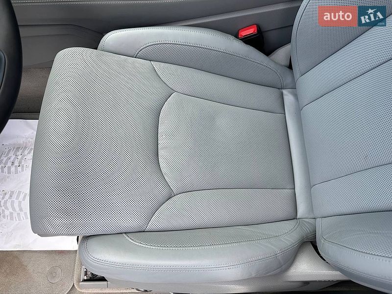 Позашляховик / Кросовер Audi Q7 2016 в Луцьку