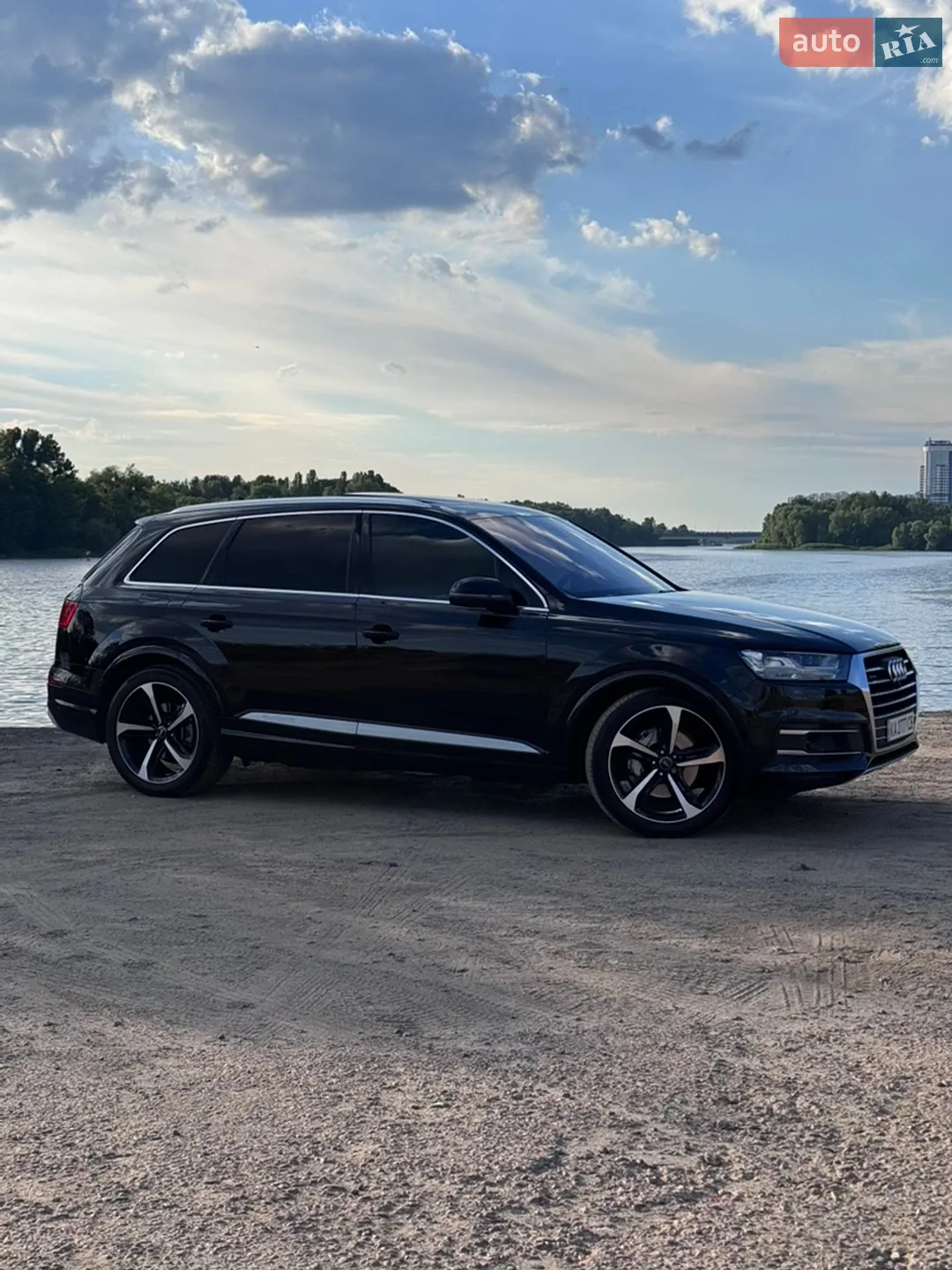 2017 Audi Q7 - мініатюра 12