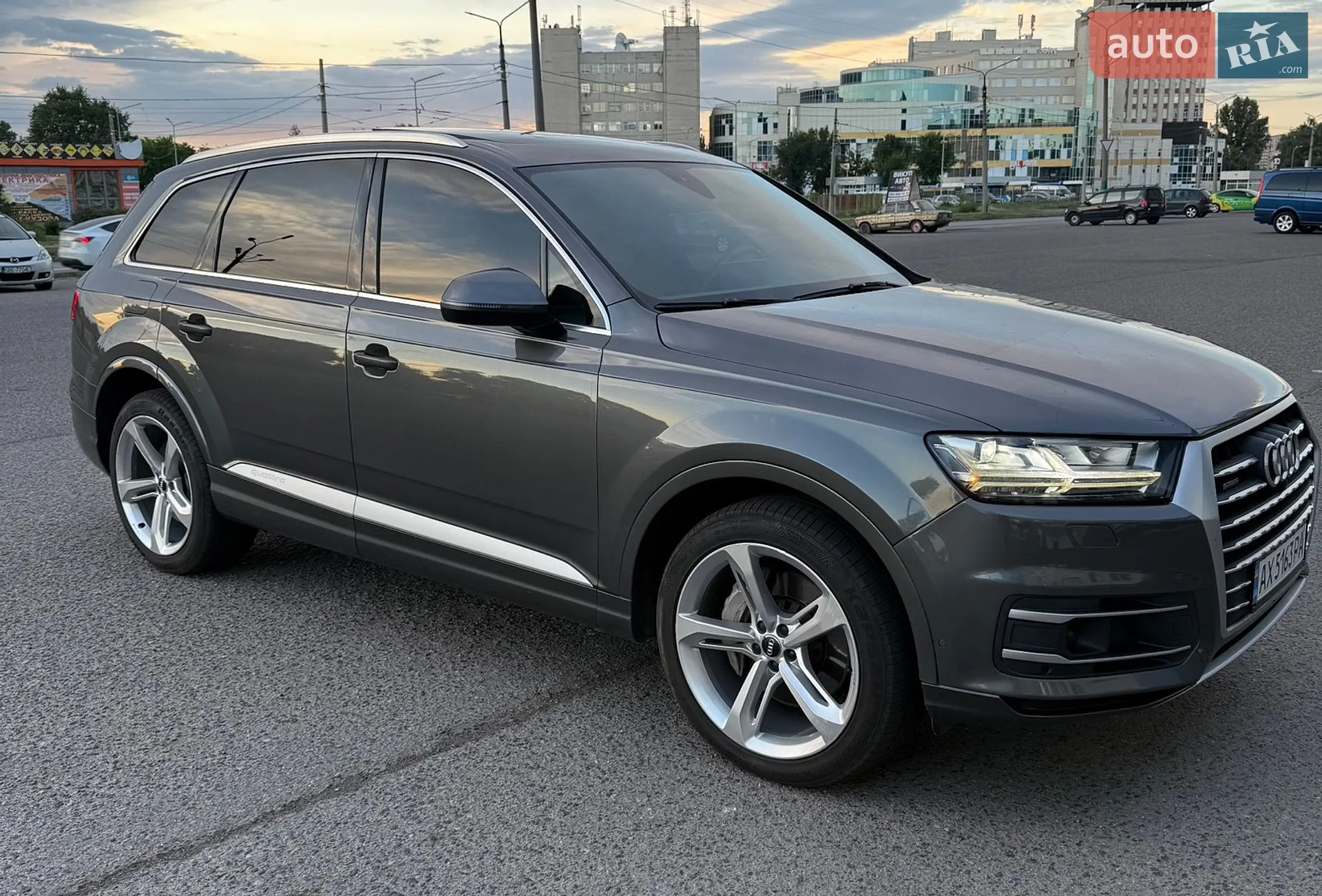 Audi Q7 2018 VIN WA1VAAF76KD010065 фото оголошення 7 з 23