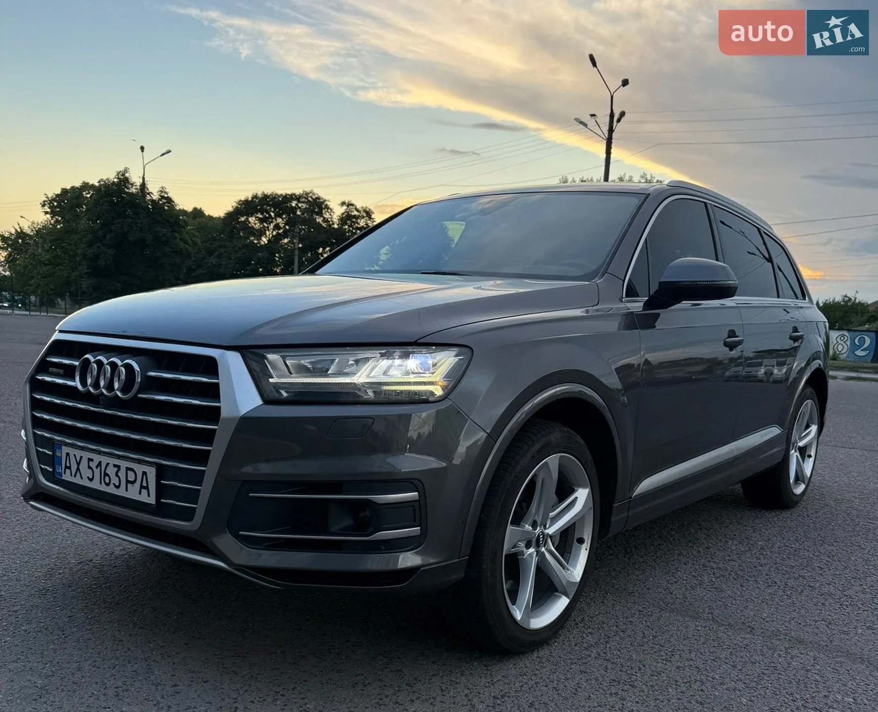 Audi Q7 2018 VIN WA1VAAF76KD010065 фото оголошення 8 з 23