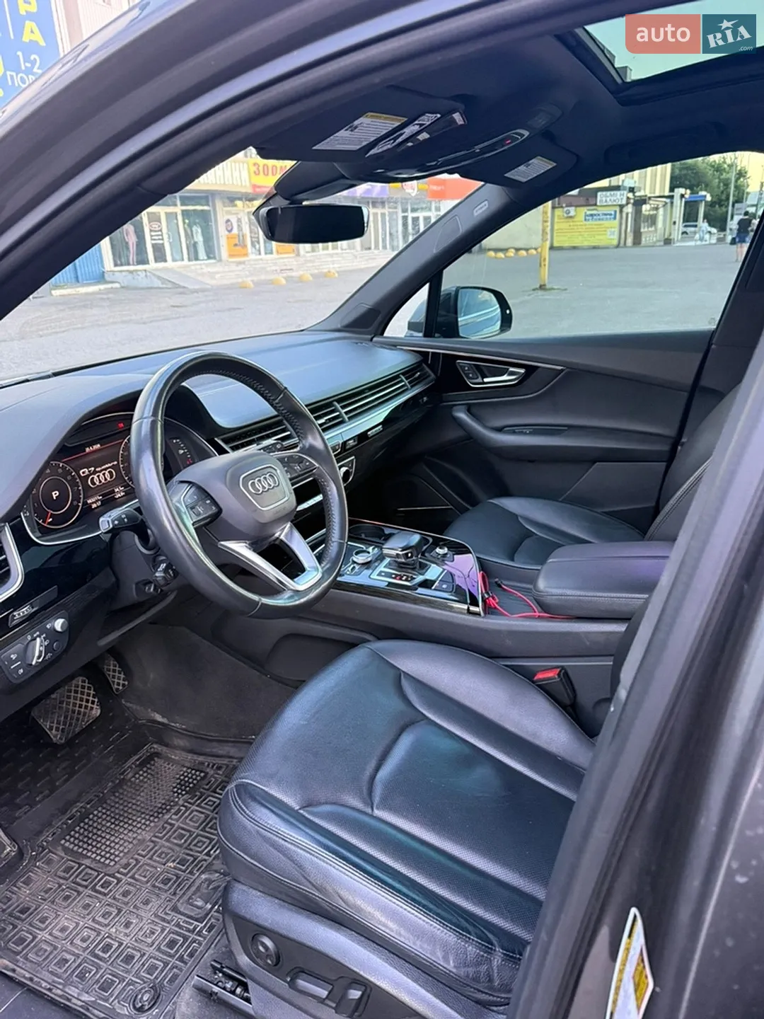 Audi Q7 2018 VIN WA1VAAF76KD010065 фото оголошення 14 з 23