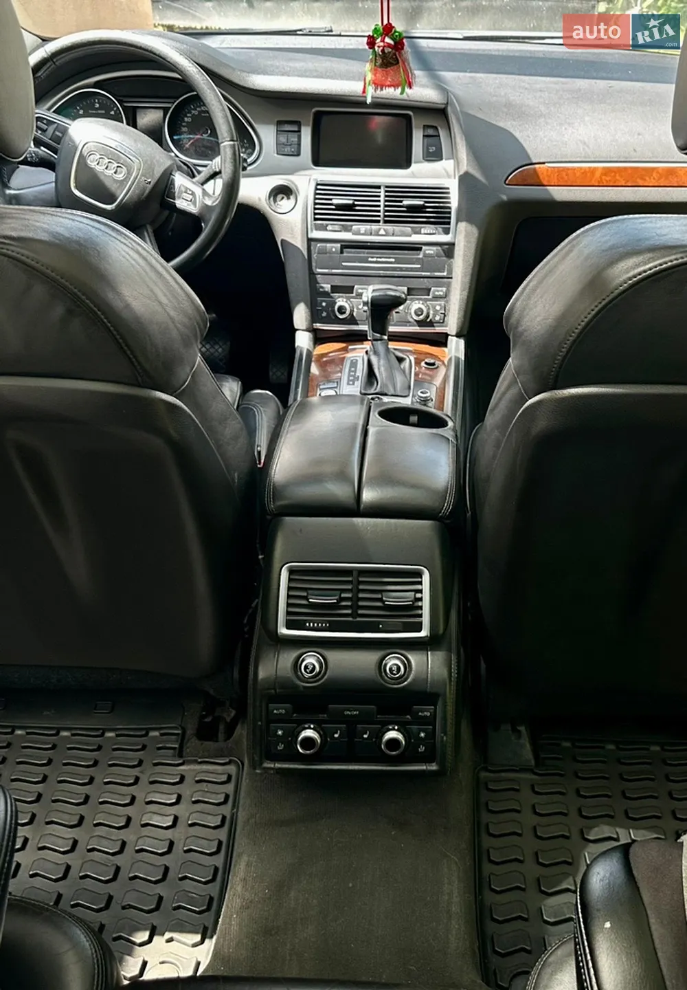 2010 Audi Q7 - мініатюра 11
