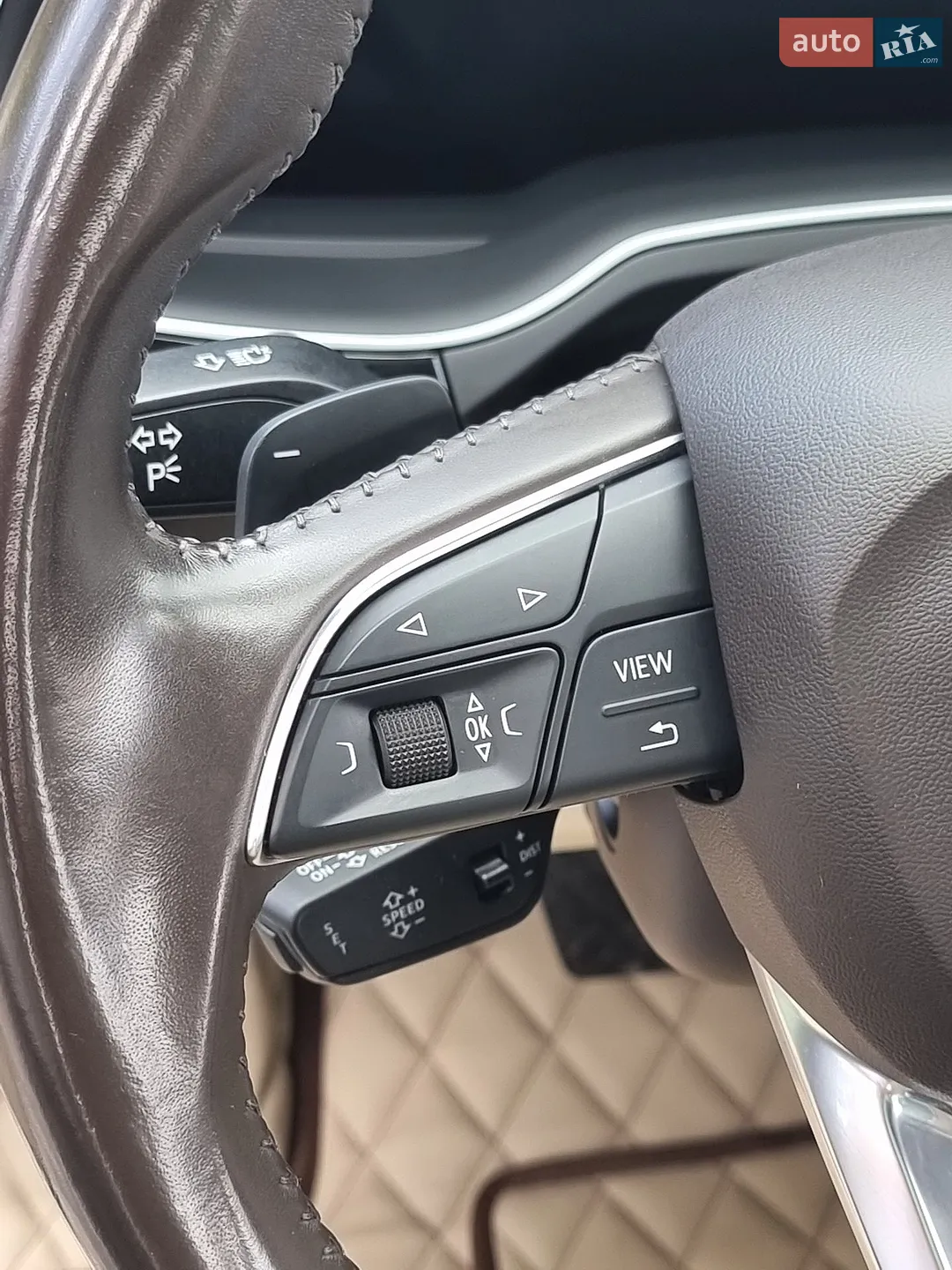 Audi Q7 2017 VIN WA1VAAF70JD018533 фото оголошення 28 з 69