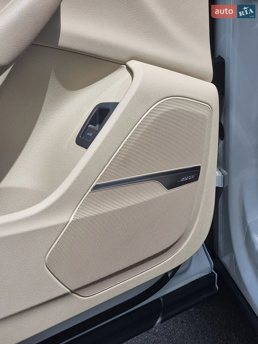 Audi Q7 2017 VIN WA1VAAF70JD018533 фото оголошення 19 з 69