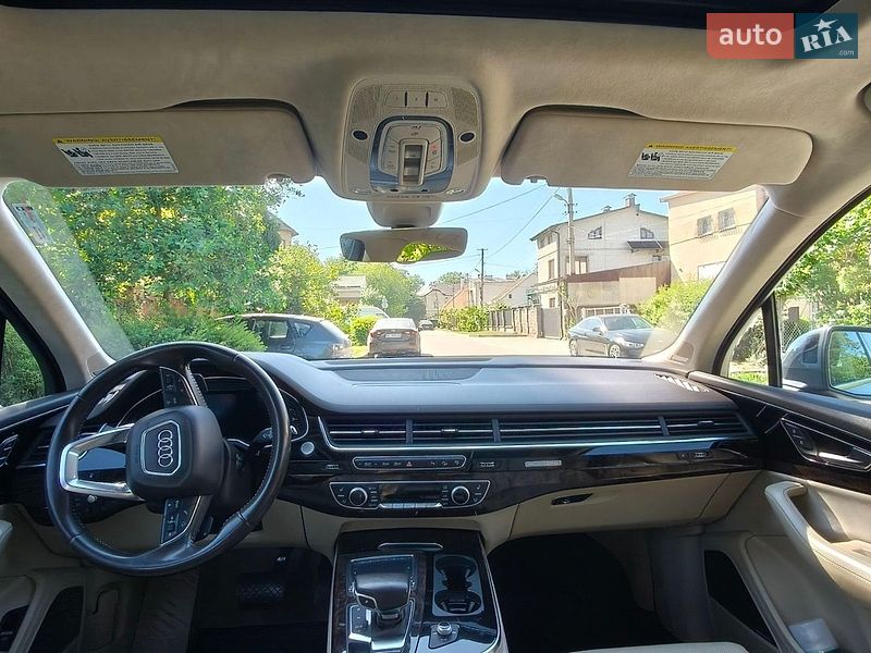 Позашляховик / Кросовер Audi Q7 2016 в Львові