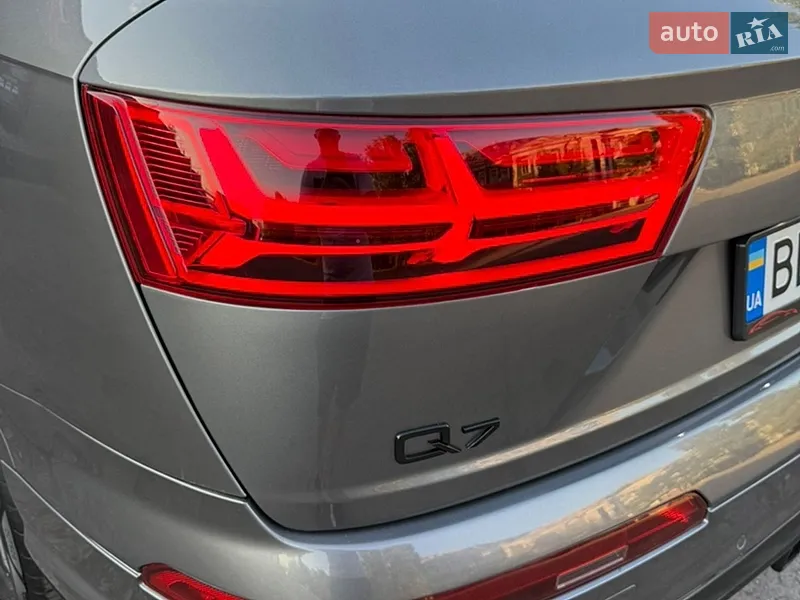 Audi Q7 2017 VIN WA1VAAF72JD011146 фото оголошення 30 з 118
