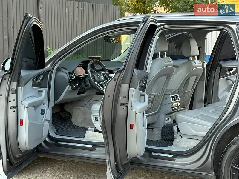 Audi Q7 2017 VIN WA1VAAF72JD011146 фото оголошення 49 з 118