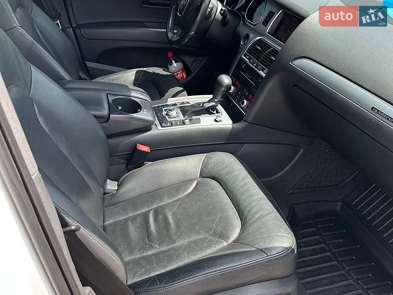 Audi Q7 2011 VIN WA1WMAFE8BD006982 фото оголошення 22 з 75