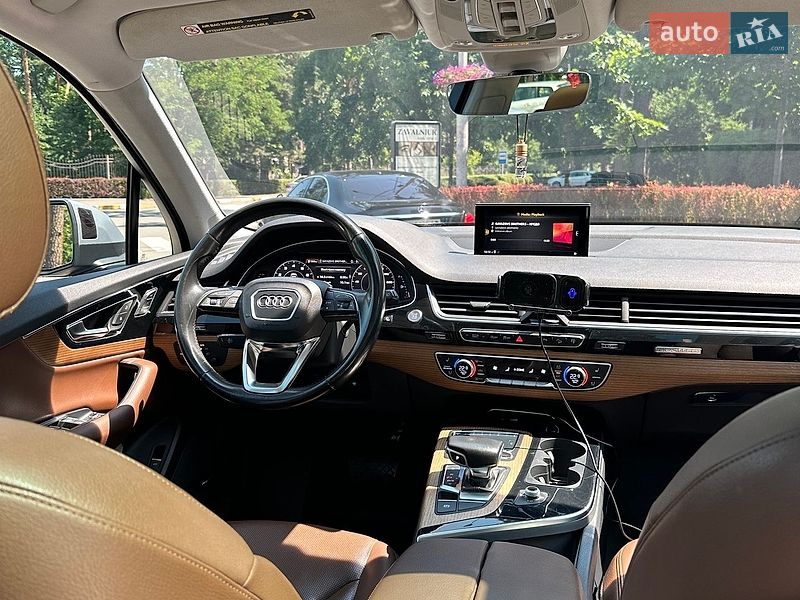 Внедорожник / Кроссовер Audi Q7 2016 в Буче