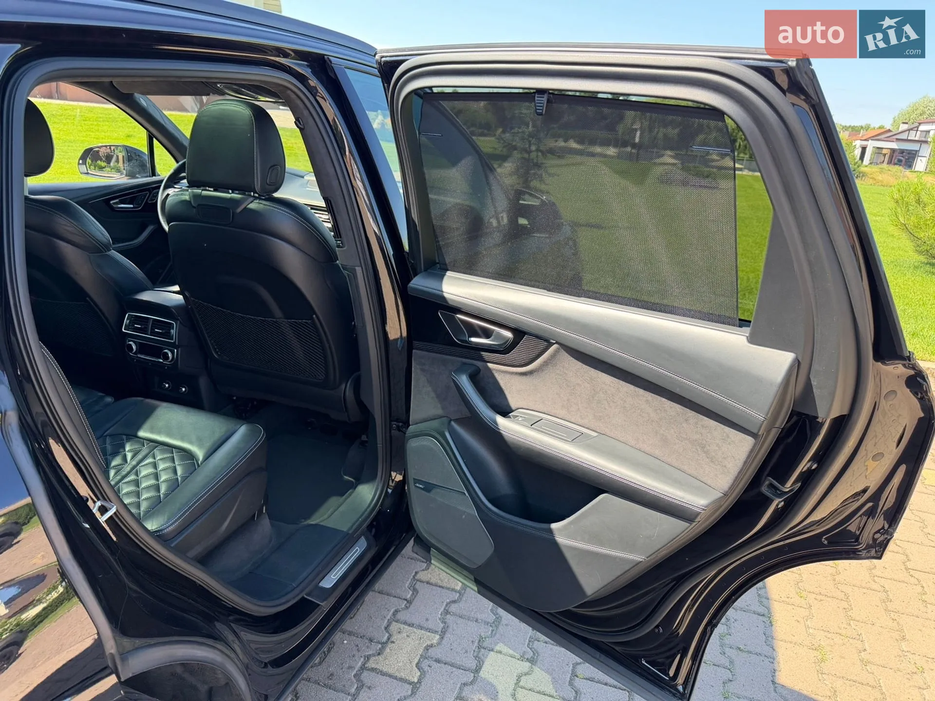 Audi Q7 2018 VIN WAUZZZ4M8JD034497 фото оголошення 31 з 71