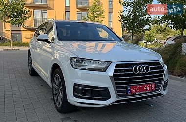 Позашляховик / Кросовер Audi Q7 2017 в Львові