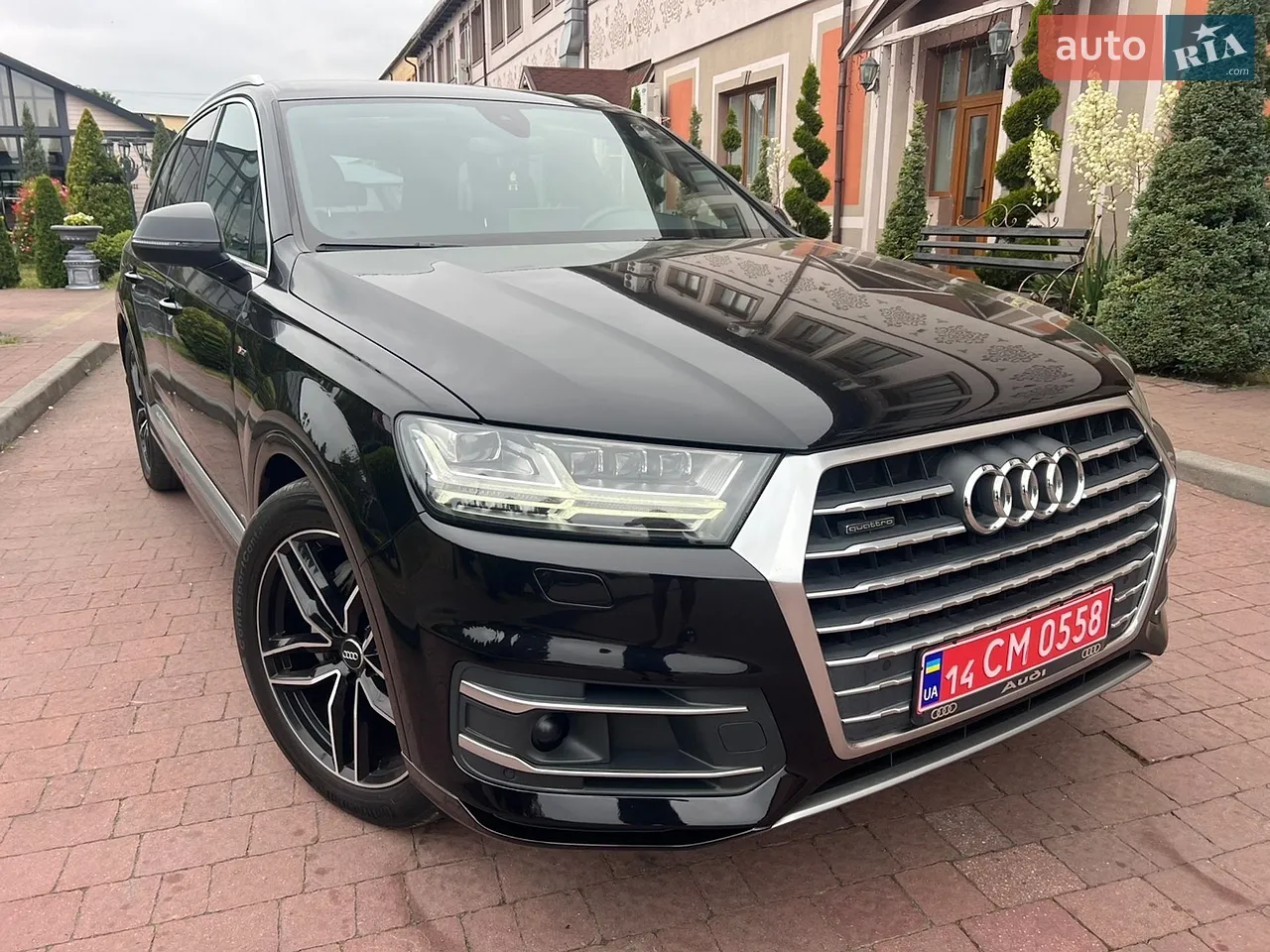 Audi Q7 2018 photo 2