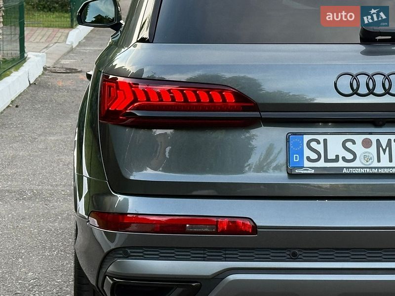 Позашляховик / Кросовер Audi Q7 2020 в Рівному