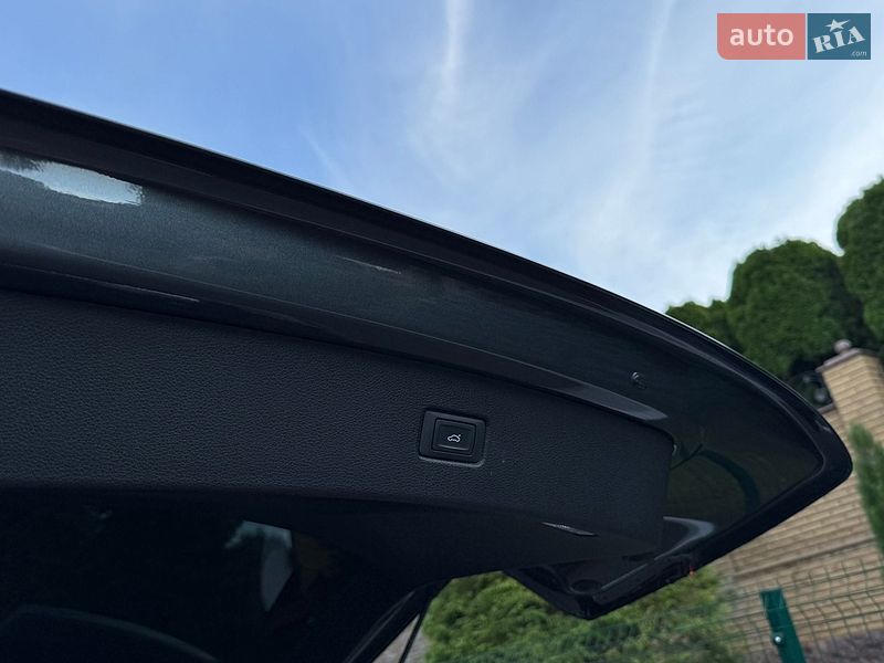 Позашляховик / Кросовер Audi Q7 2020 в Рівному