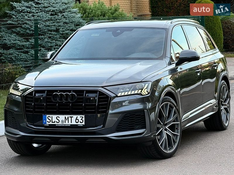 Позашляховик / Кросовер Audi Q7 2020 в Рівному