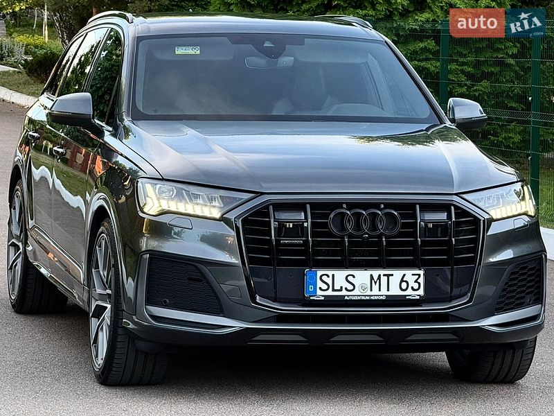 Позашляховик / Кросовер Audi Q7 2020 в Рівному