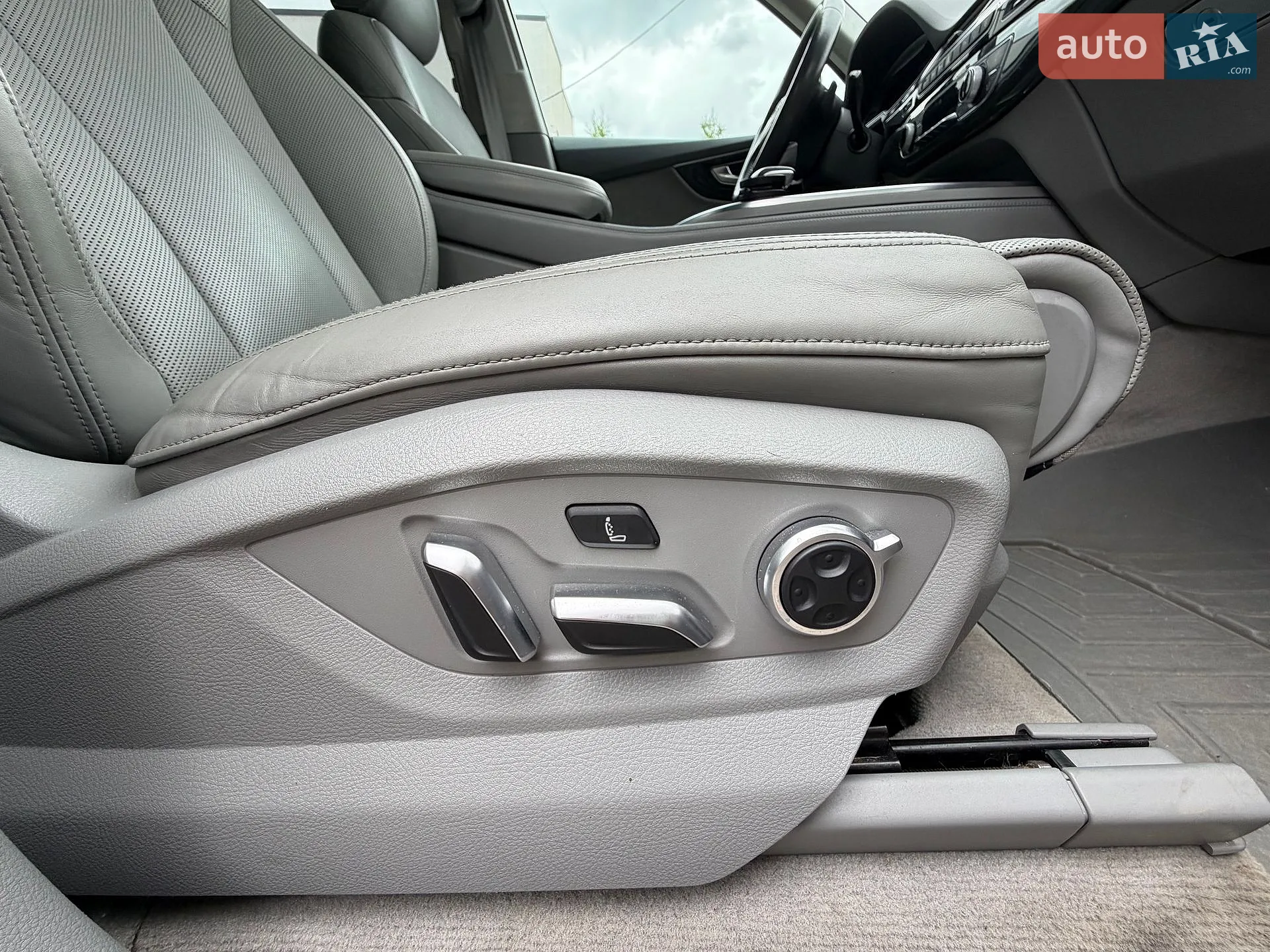2015 Audi Q7 - мініатюра 18