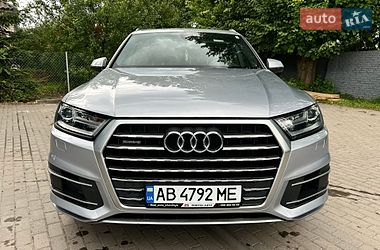 Позашляховик / Кросовер Audi Q7 2019 в Хмільнику